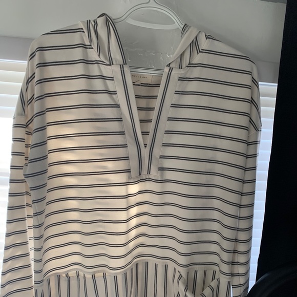 Beach Sweatshirt - Picture 1 of 2